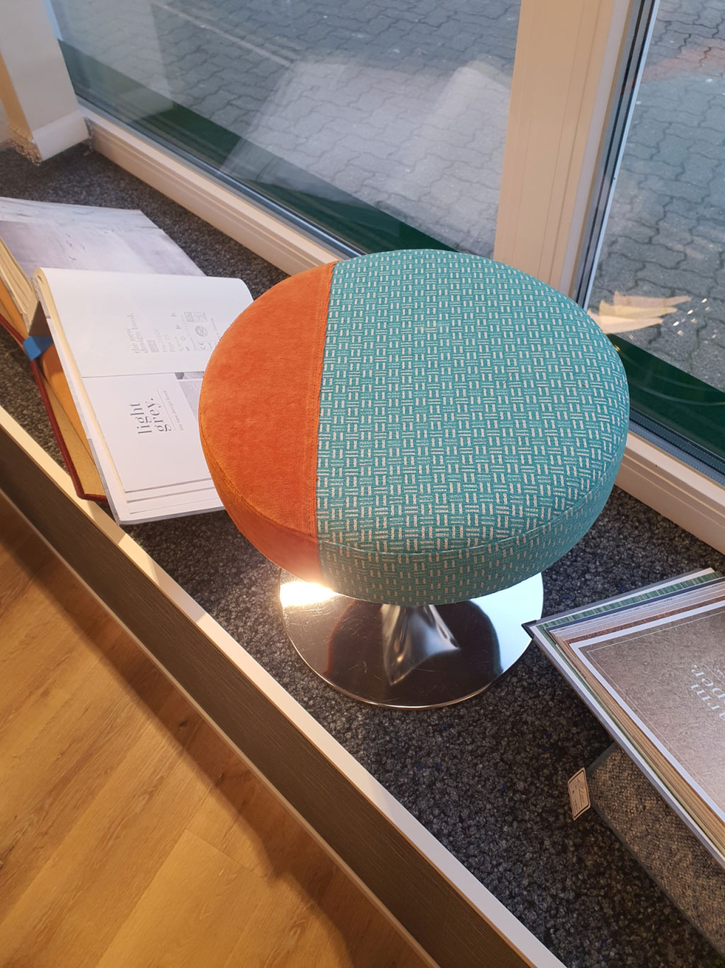 Teppichladen Kappeln, Polsterei